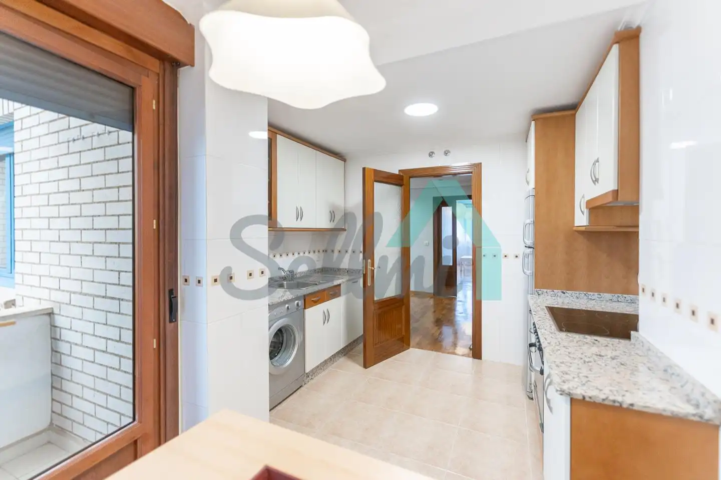 Cocina de Piso de alquiler en Oviedo  con Calefacción, Parquet y Terraza