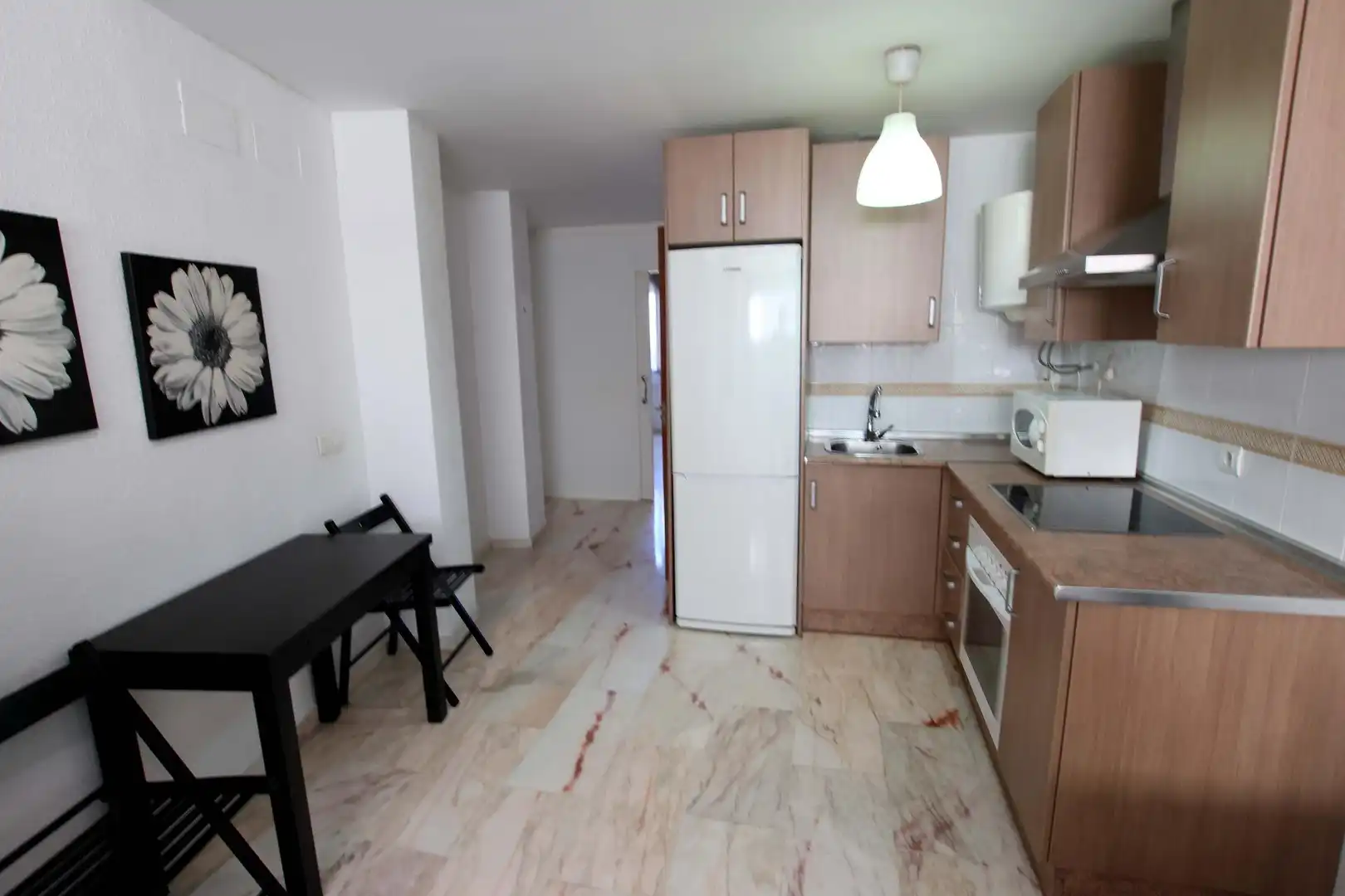 Cocina de Estudio en venta en Badajoz con Aire acondicionado, Amueblado y Balcón