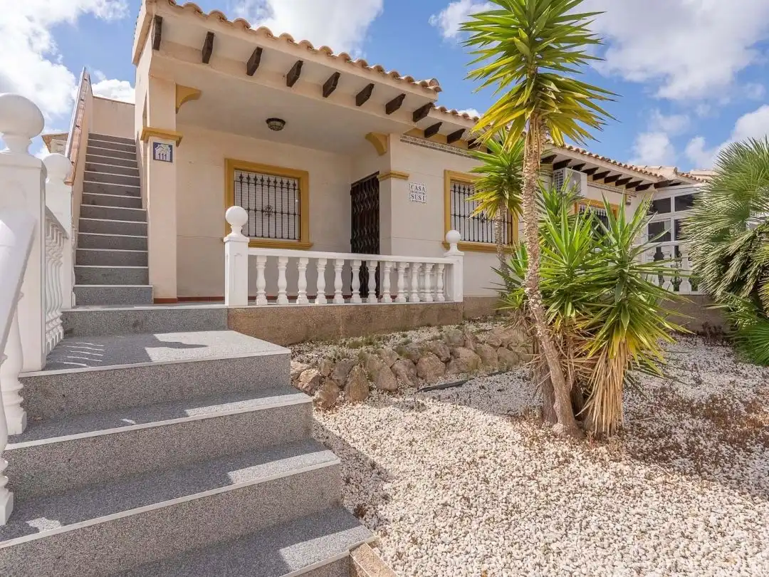 Villa mit Pool zur Miete in Columbtretes 111, imagen 6