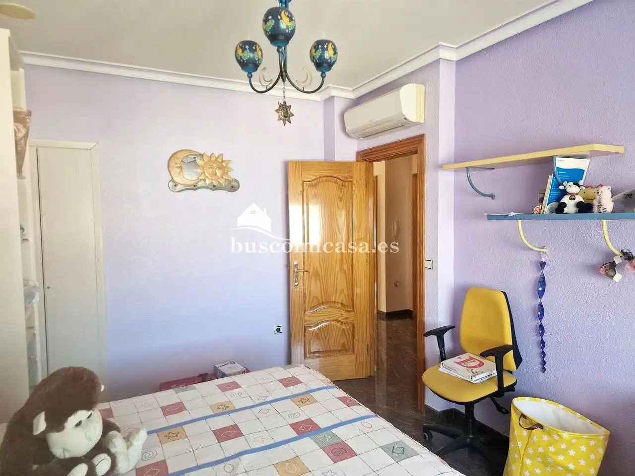 Dormitori de Casa adosada en venda en Torredelcampo amb Aire condicionat, Calefacció i Jardí privat