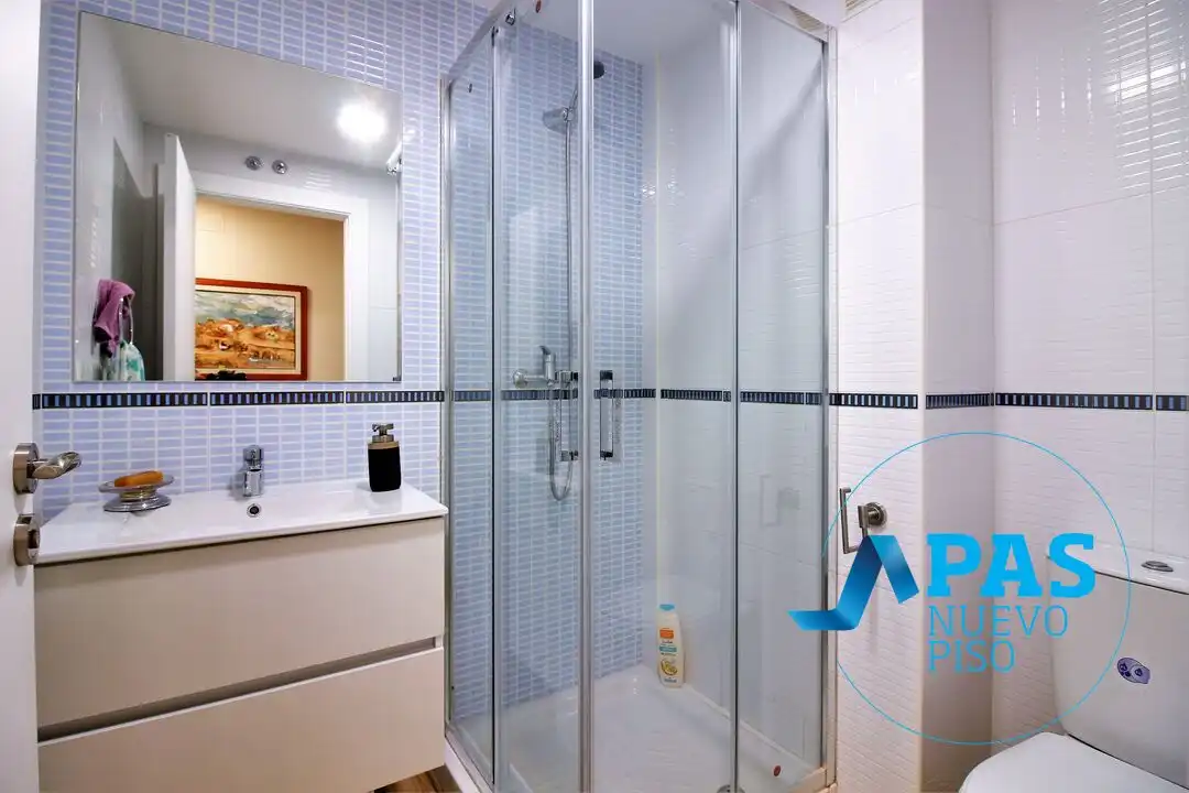 Bathroom of Flat for sale in Santander  with Heating, Private garden and Storage room