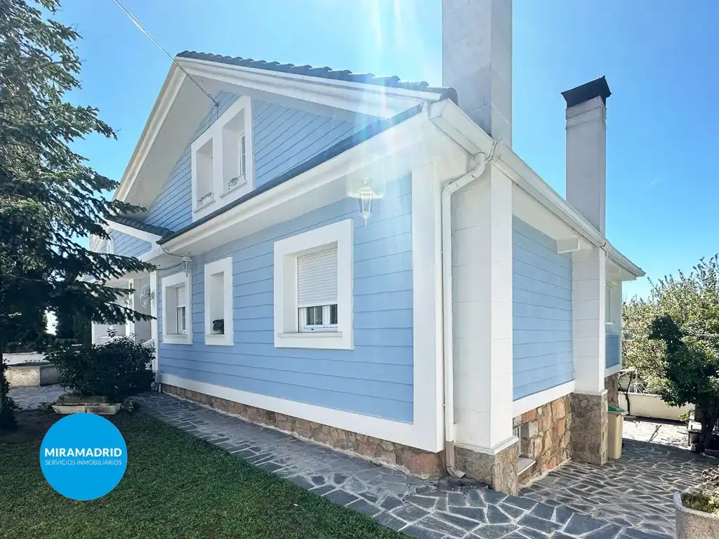 Exterior view of Houses for sale in Torrejón del Rey  with Swimming Pool