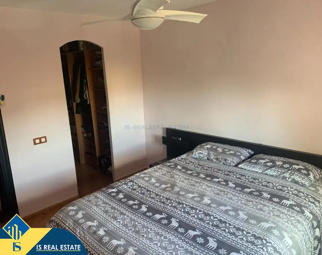 Dormitori de Apartament en venda en Alicante / Alacant amb Aire condicionat, Calefacció i Moblat