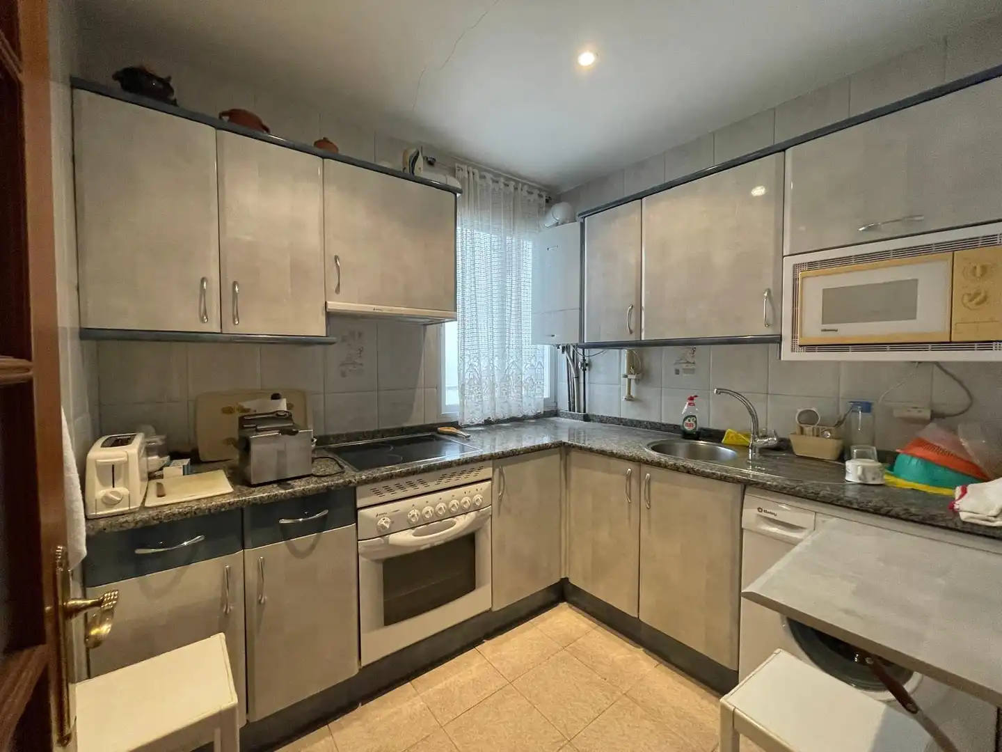 Cocina de Piso en venta en Madrid con Calefacción, Amueblado y Horno