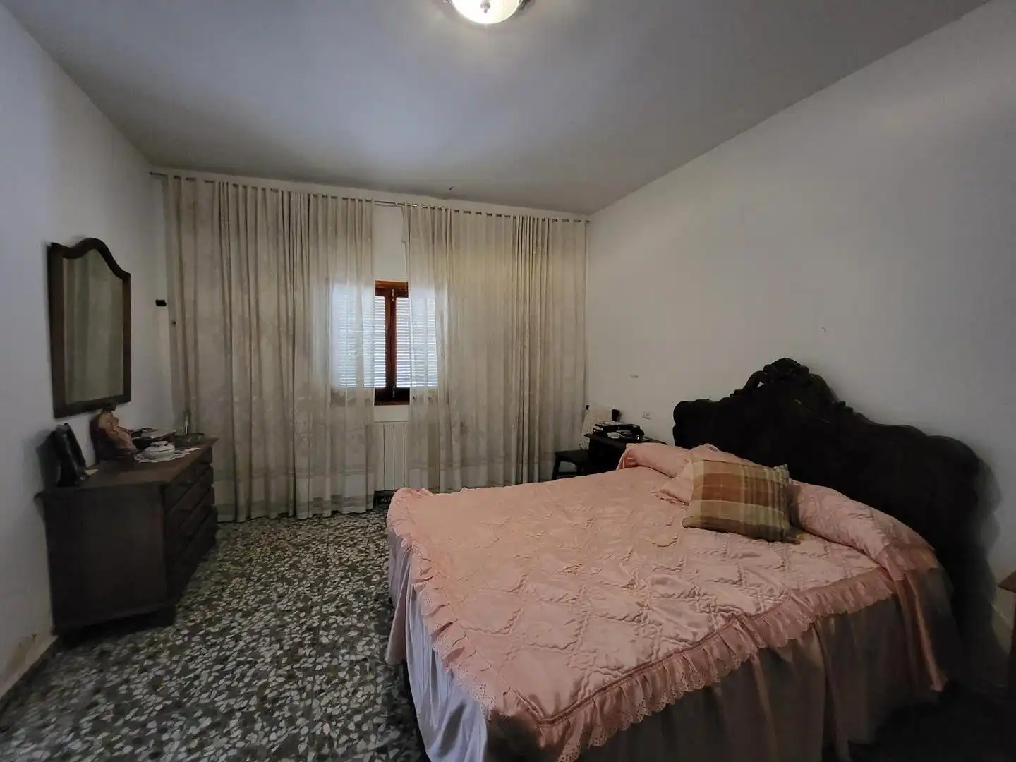Casa amb terrassa en venda a Sisante, imagen 4