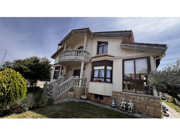 Casa con jardín en venta en Calle CALLE SAN PABLO 1
