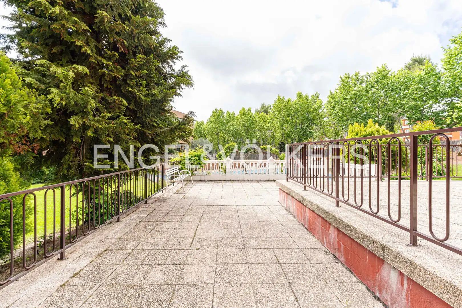 Terraza de Piso en venta en Pozuelo de Alarcón con Aire acondicionado, Calefacción y Parquet