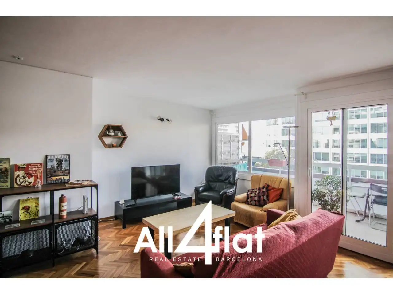 Wohnzimmer von Wohnung zur Miete in Barcelona mit Heizung, Parkett und Terrasse