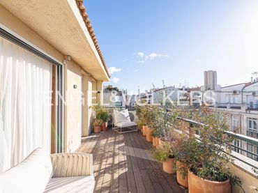 Penthouse with lift for sale in Núñez de Balboa