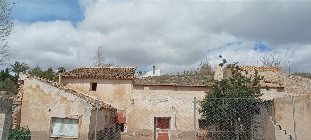 Casa o xalet en venda en Algueña