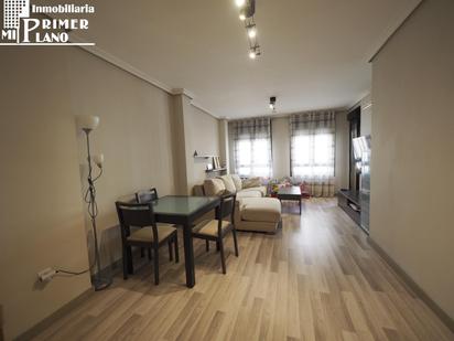 Sala d'estar de Pis en venda en Tomelloso amb Aire condicionat i Terrassa