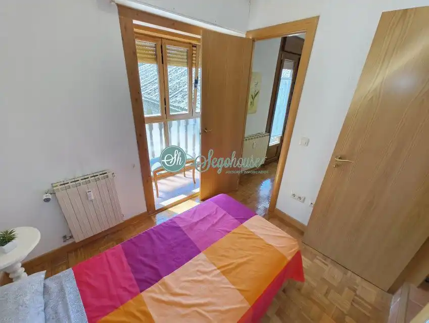 Habitación de Piso en venta en Segovia con Calefacción, Parquet y Terraza