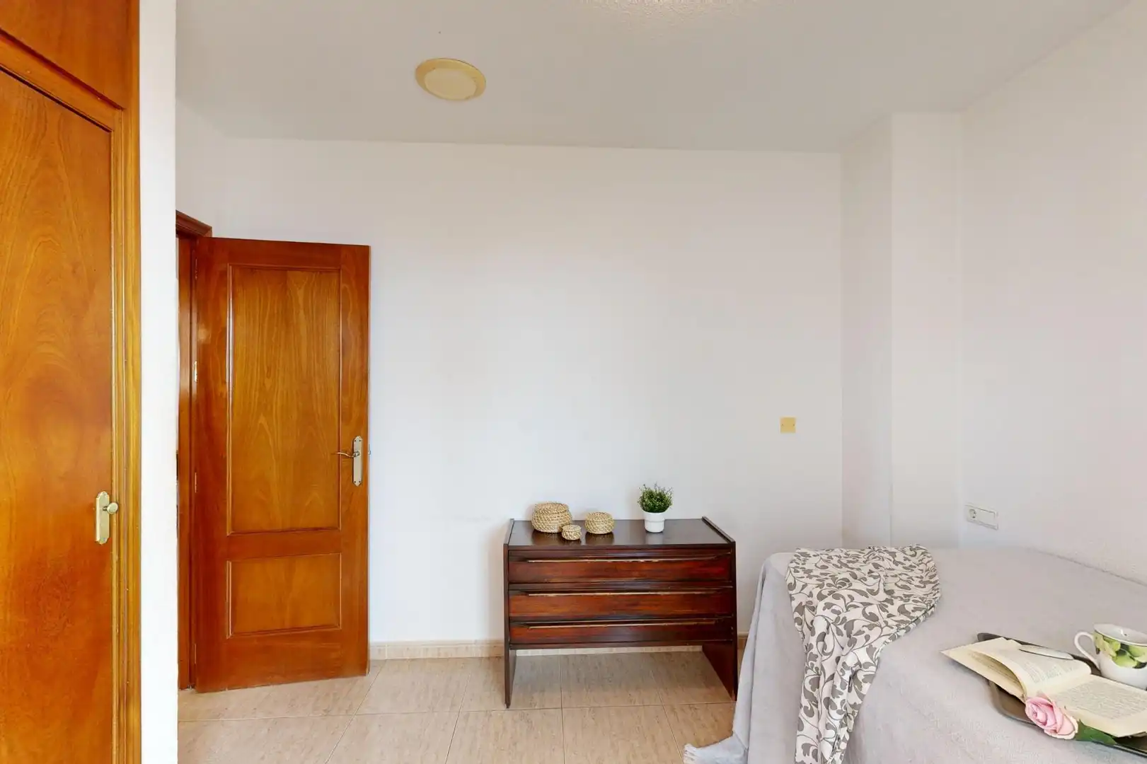 Piso en venta en ANGEL BRUNA, 1, Barrio de Peral - San Félix