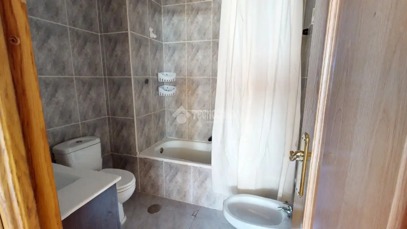 Bathroom of Flat for sale in Leganés  with Heating and Terrace