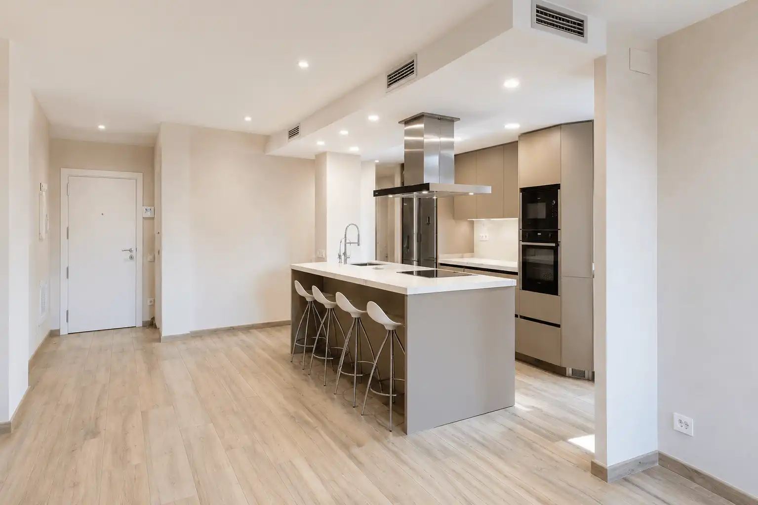 Cocina de Piso en venta en Arenys de Mar con Aire acondicionado, Terraza y Trastero