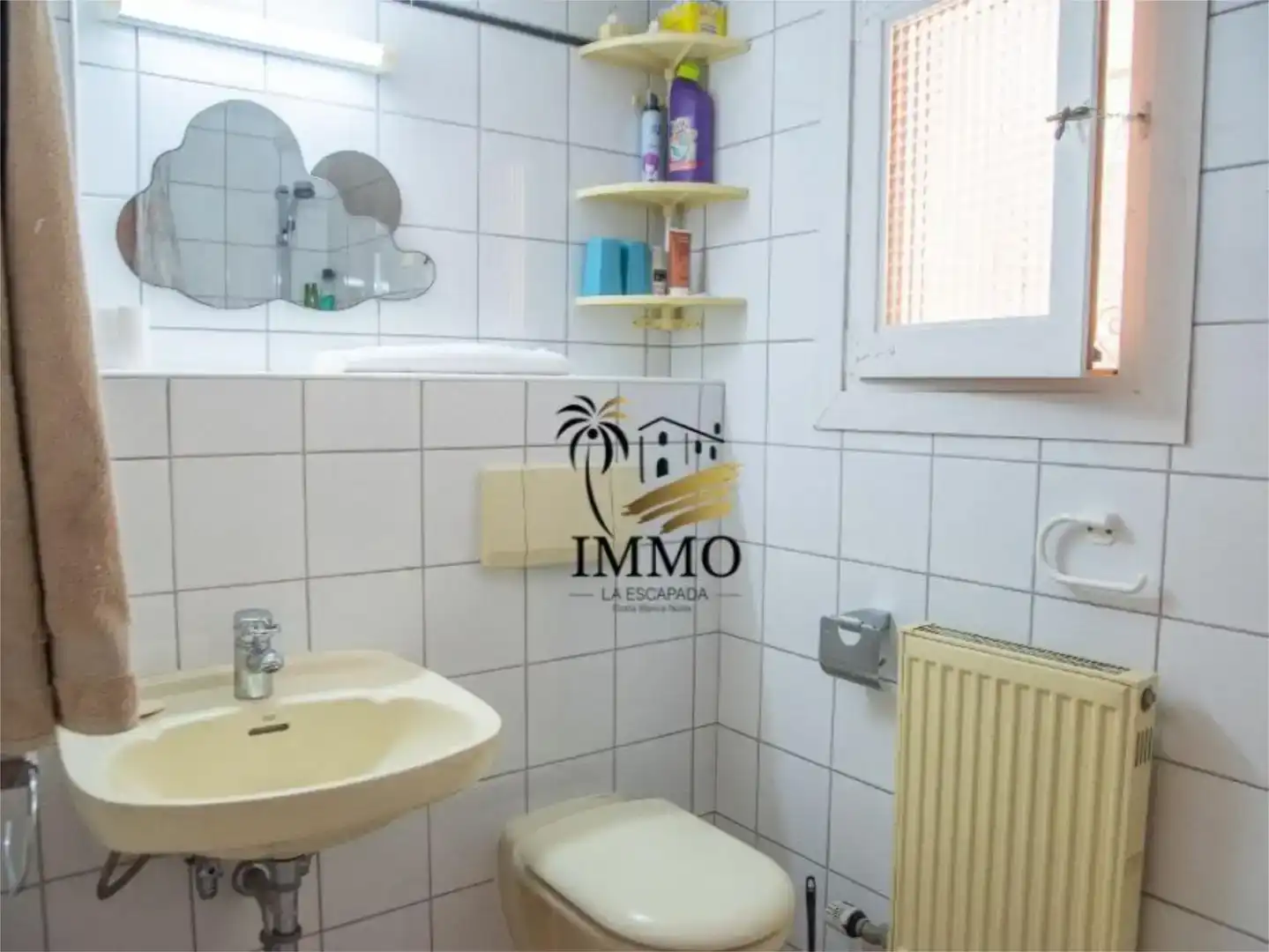 Bany de Pis en venda en Benissa amb Piscina i Balcó