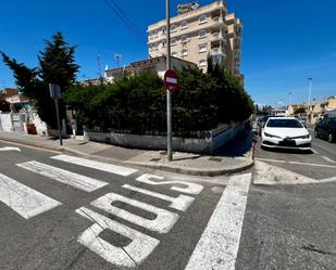 Vista exterior de Casa adosada en venda en Torrevieja amb Terrassa