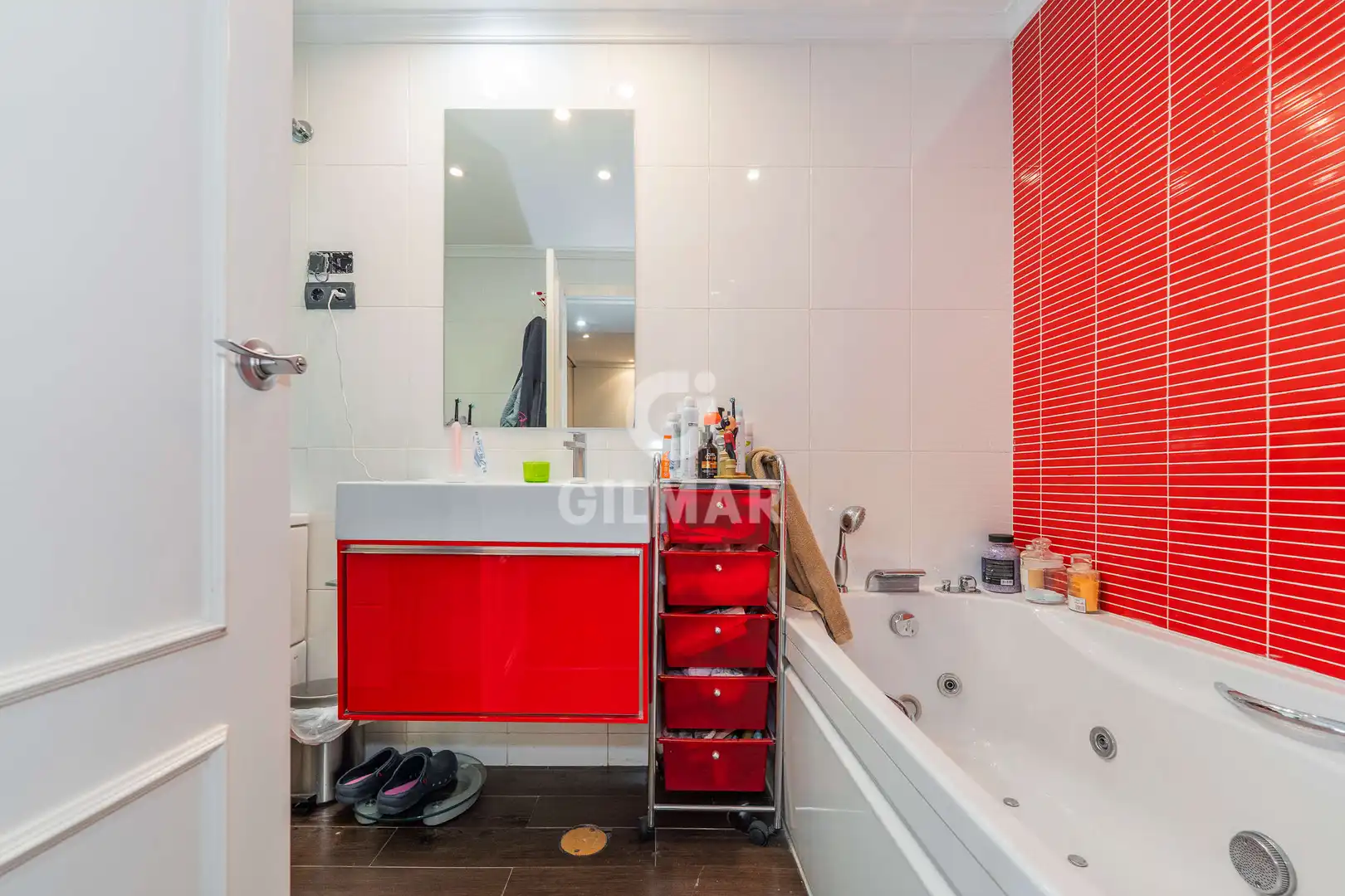 Baño de Casa adosada en venta en Madrid con Calefacción, Jardín privado y Piscina