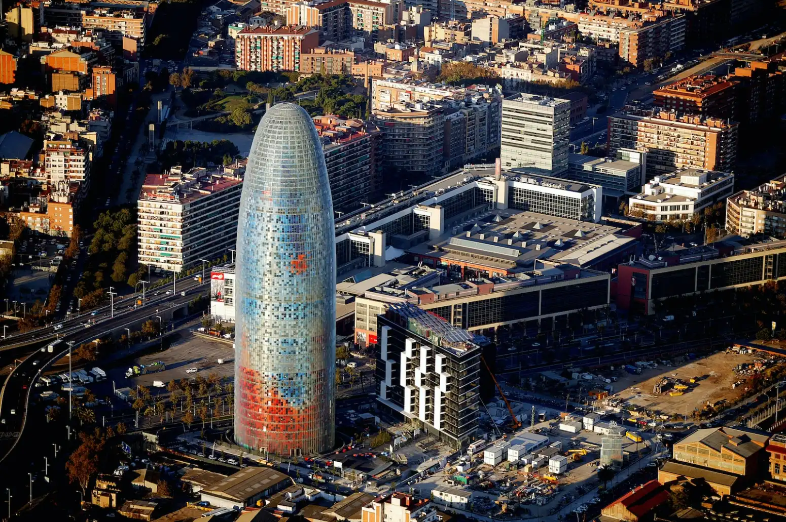 Piso en venta en Barcelona con Calefacción, Parquet y Balcón