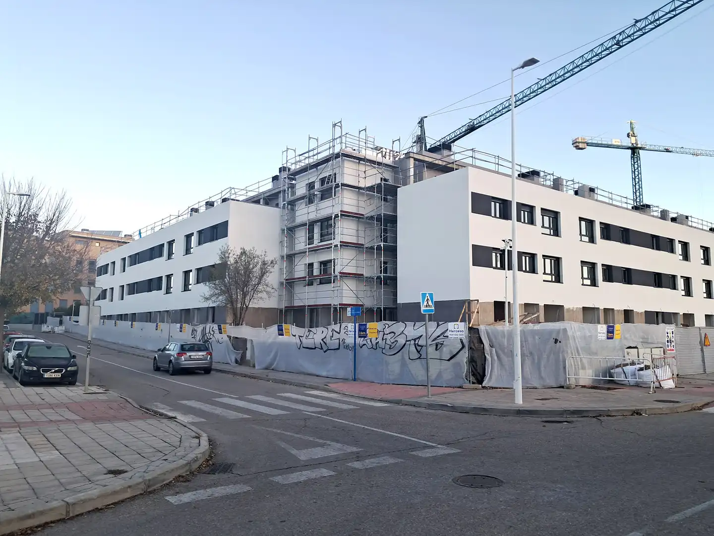 Vista exterior de Àtic en venda en Villalbilla amb Calefacció, Terrassa i Traster