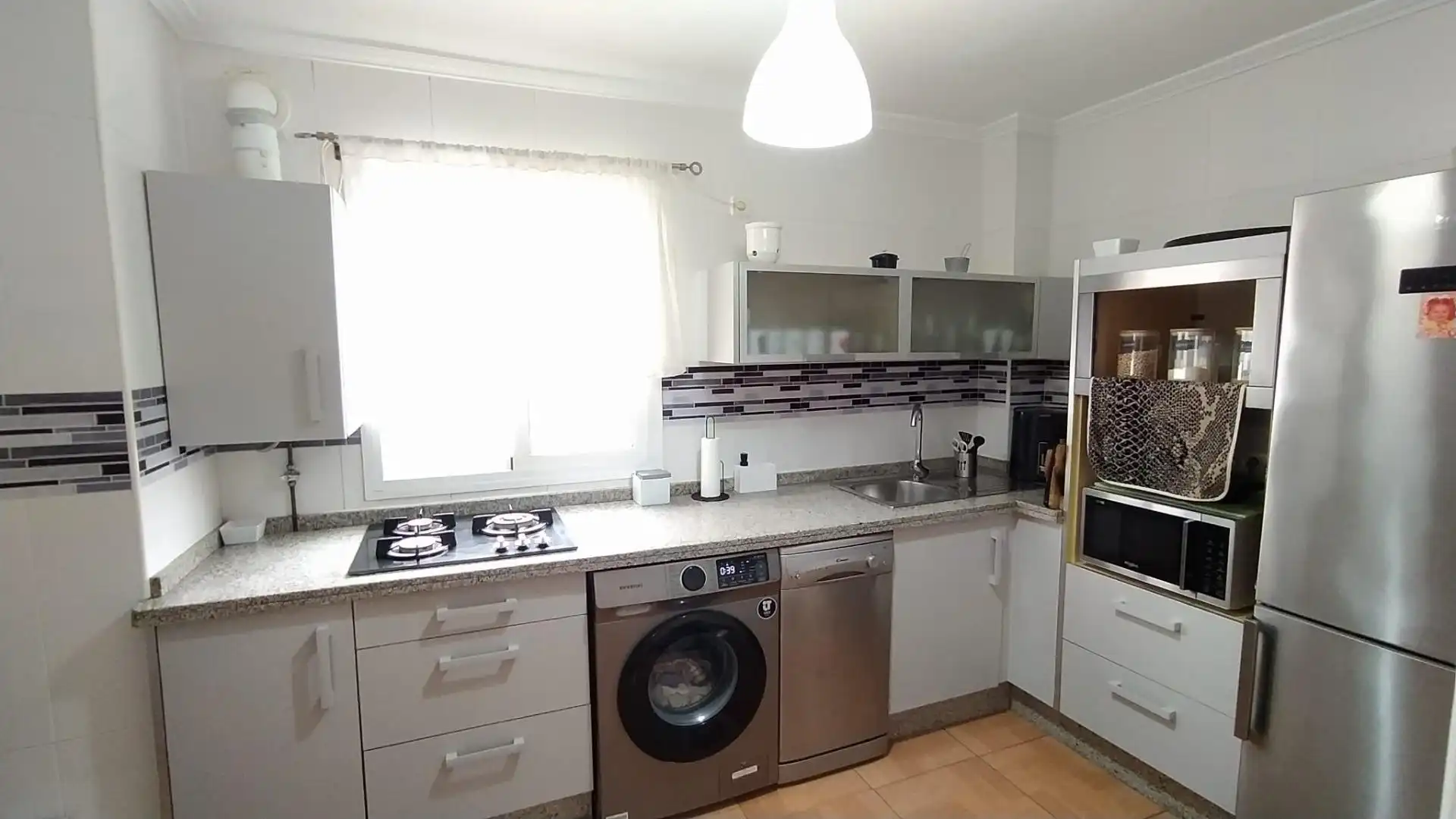 Cuina de Pis en venda en Málaga amb Aire condicionat, Terrassa i Balcó