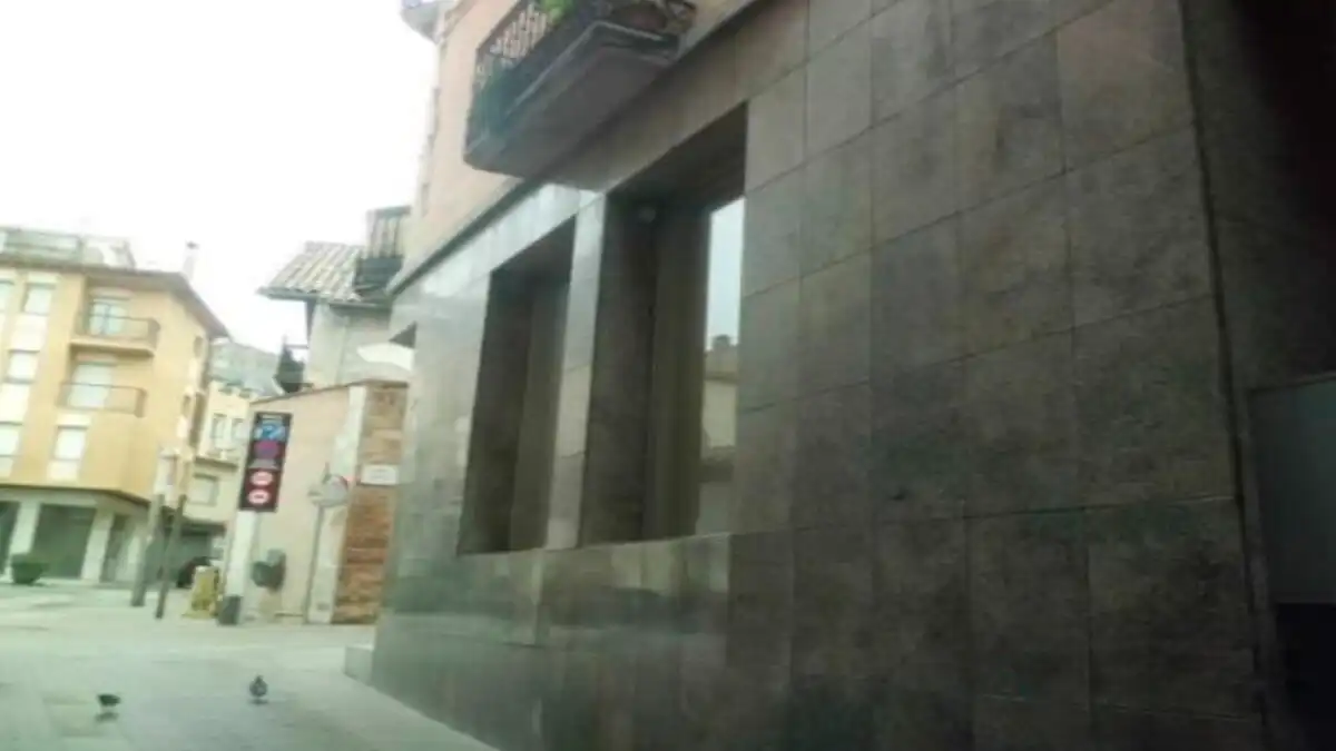 Local comercial en venta en MONTSOLIS 1, imagen 2