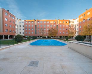 Swimming pool of Flat for sale in  Madrid Capital  with Air Conditioner, Heating and Parquet flooring