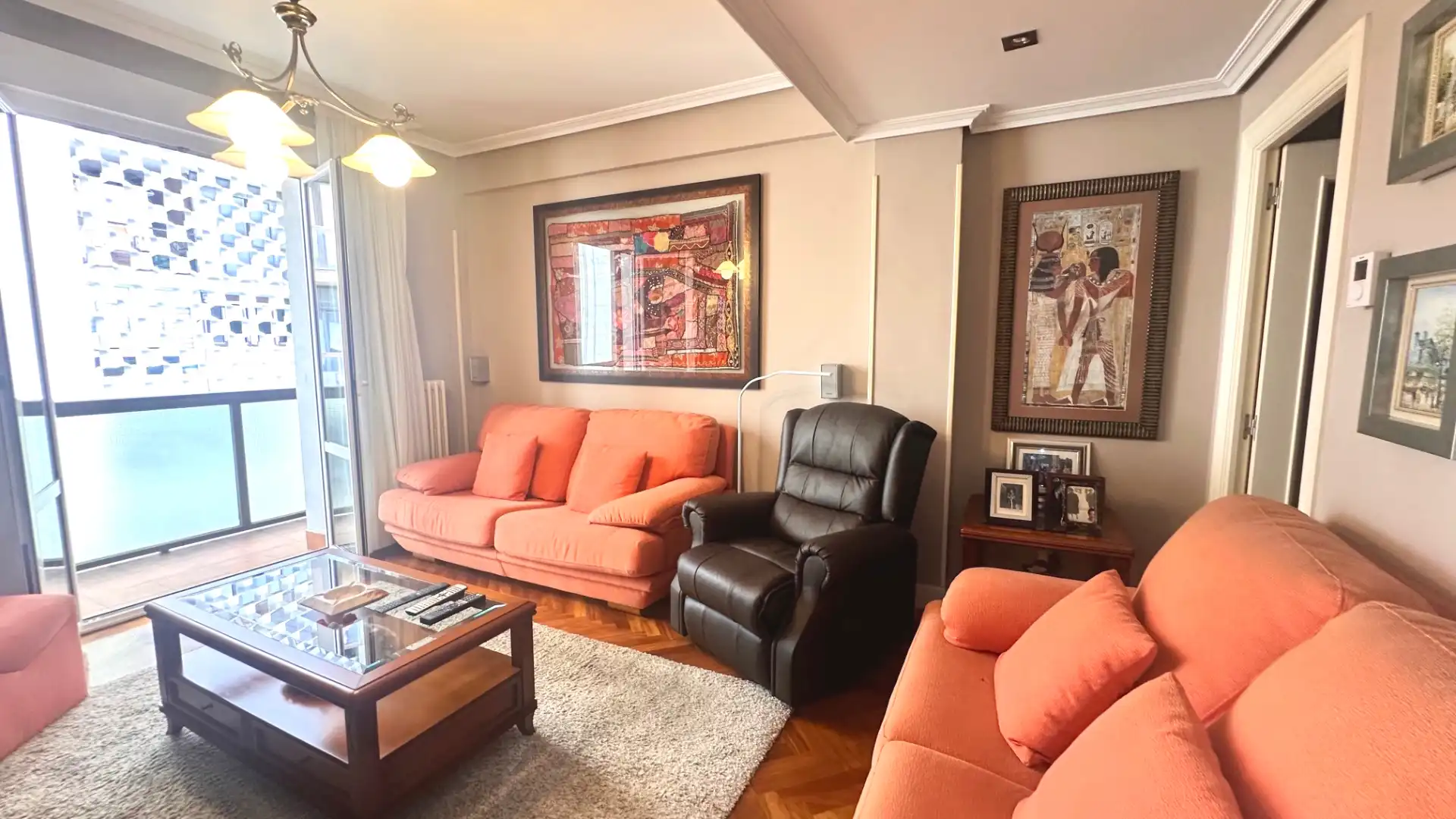 Sala d'estar de Pis en venda en Bilbao  amb Calefacció, Parquet i Terrassa