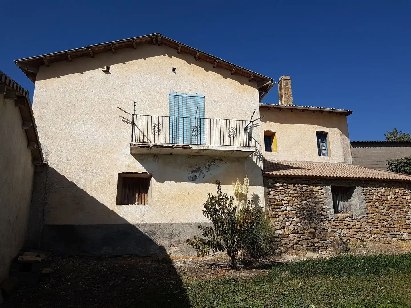 Vista exterior de Finca rústica en venda en Torre la Ribera amb Terrassa i Traster