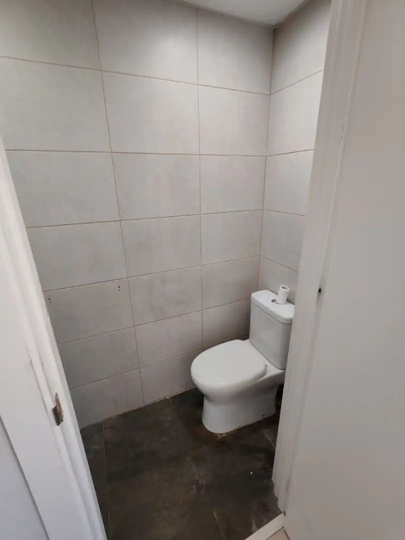 Business premises for transfer in Zona Industrial, imagen 35