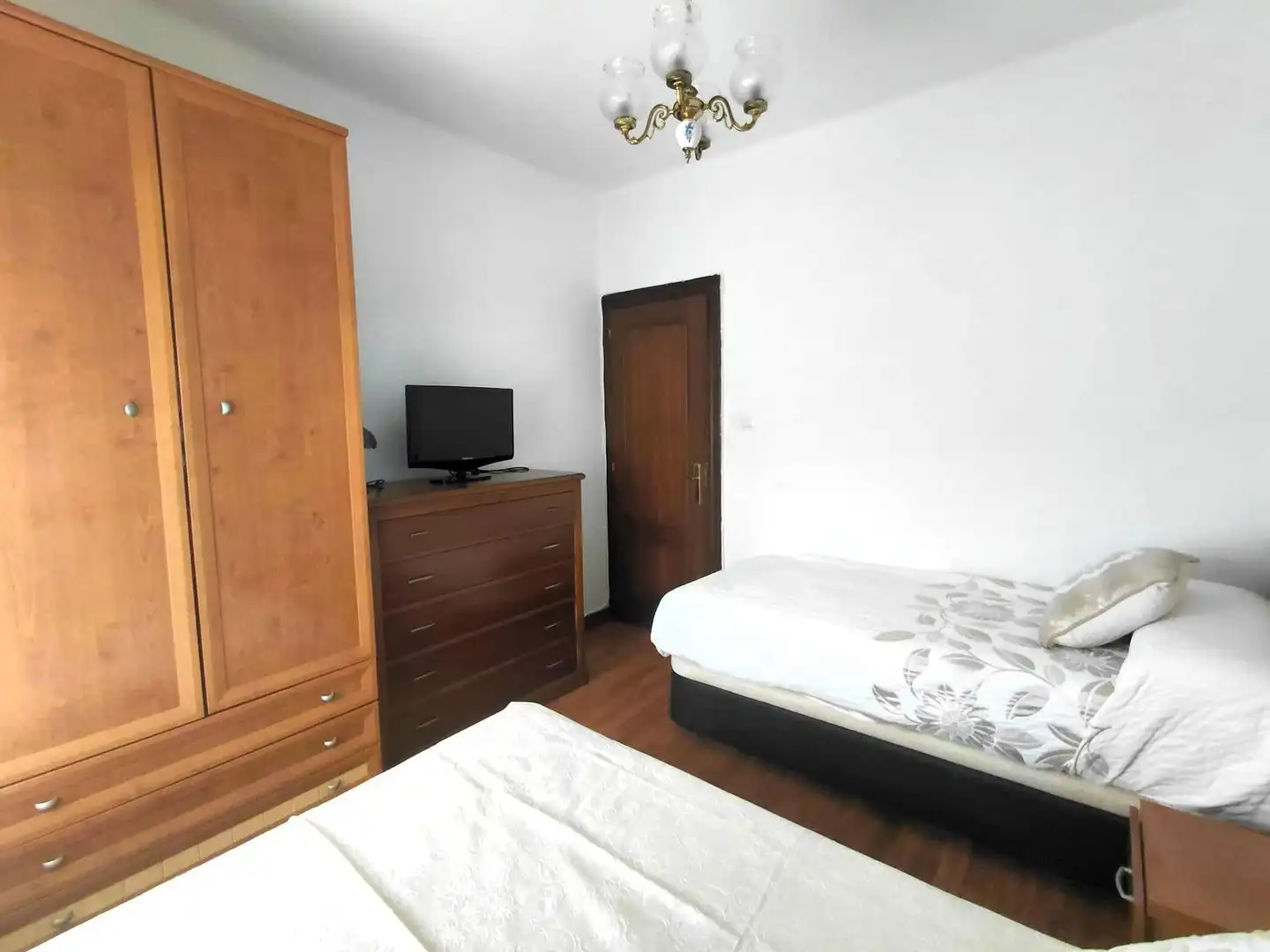 Dormitori de Casa o xalet en venda en Piélagos amb Calefacció i Jardí privat