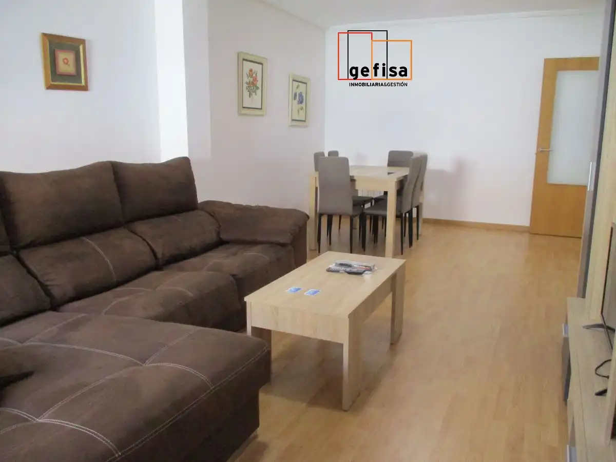 Sala de estar de Apartamento de alquiler en Valdepeñas con Calefacción, Amueblado y Balcón