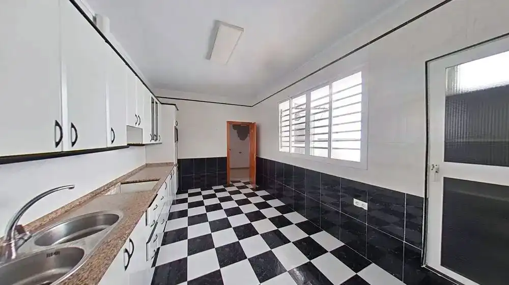 Kitchen of Houses for sale in Vélez-Málaga  with Air Conditioner, Heating and Balcony