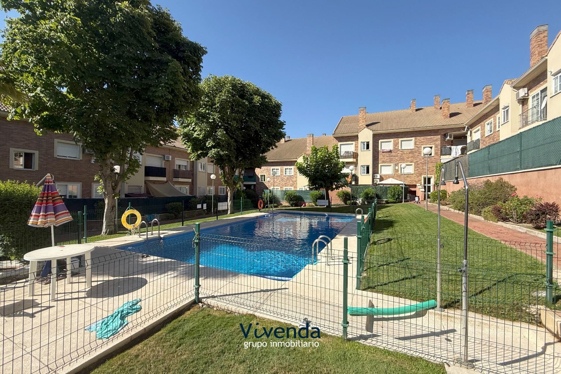 Exterior view of Attic for sale in Arroyomolinos (Madrid)  with Heating, Private garden and Parquet flooring