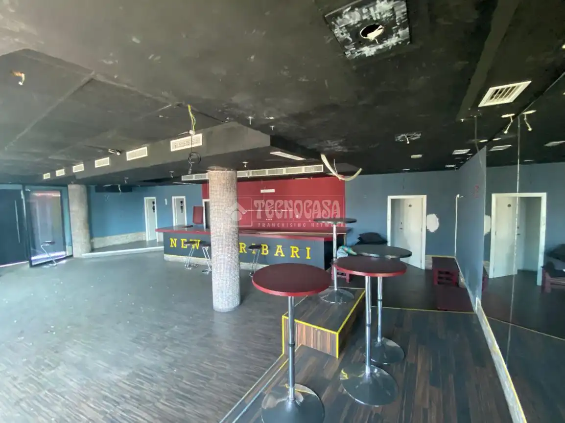 Local comercial en venta en Ensanche, imagen 10