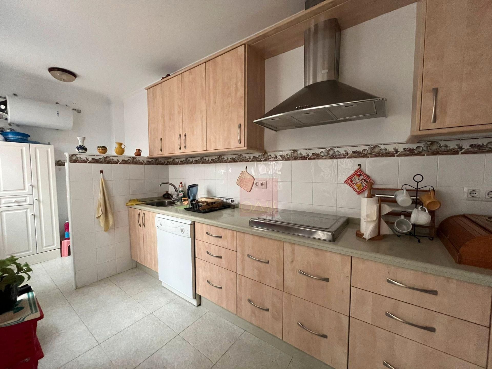 Kitchen of Single-family semi-detached for sale in Alcalá de Guadaira  with Air Conditioner, Terrace and Furnished