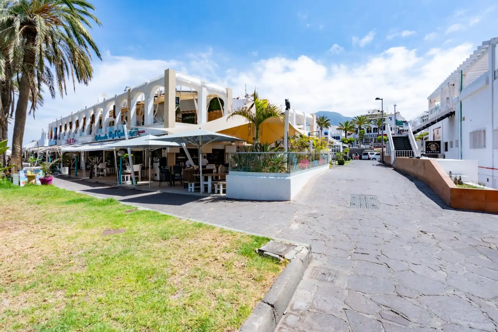 Büro zum Verkauf in Arona