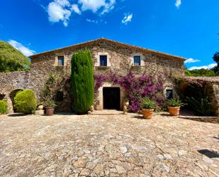 Vista exterior de Finca rústica en venda en Vall-llobrega amb Aire condicionat, Terrassa i Piscina