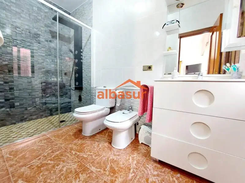 Casa o xalet en venda en Córdoba amb Aire condicionat, Calefacció i Jardí privat