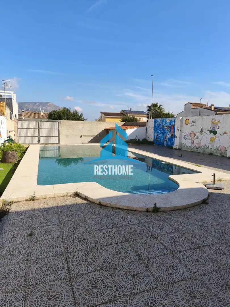 Vista exterior de Casa o chalet en venta en Simat de la Valldigna con Aire acondicionado, Calefacción y Jardín privado
