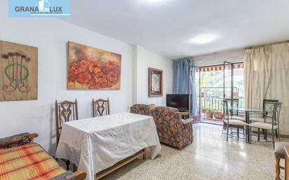 Exterior view of Flat for sale in  Granada Capital  with Terrace and Balcony