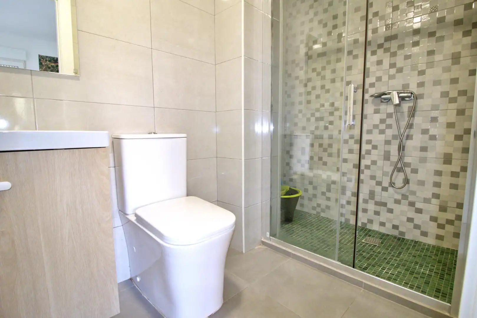 Bathroom of Apartments for sale in Elche / Elx  with Terrace, Storage room and Furnished