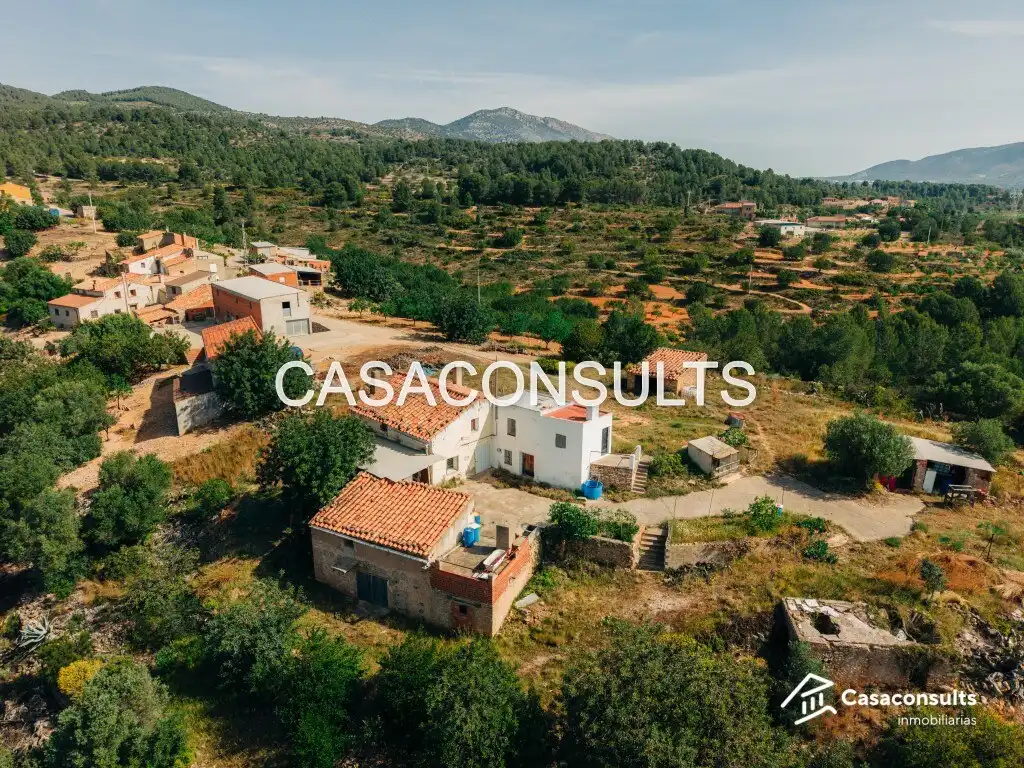 Casa rústica amb jardí en venda a Atzeneta del Maestrat, imagen 9