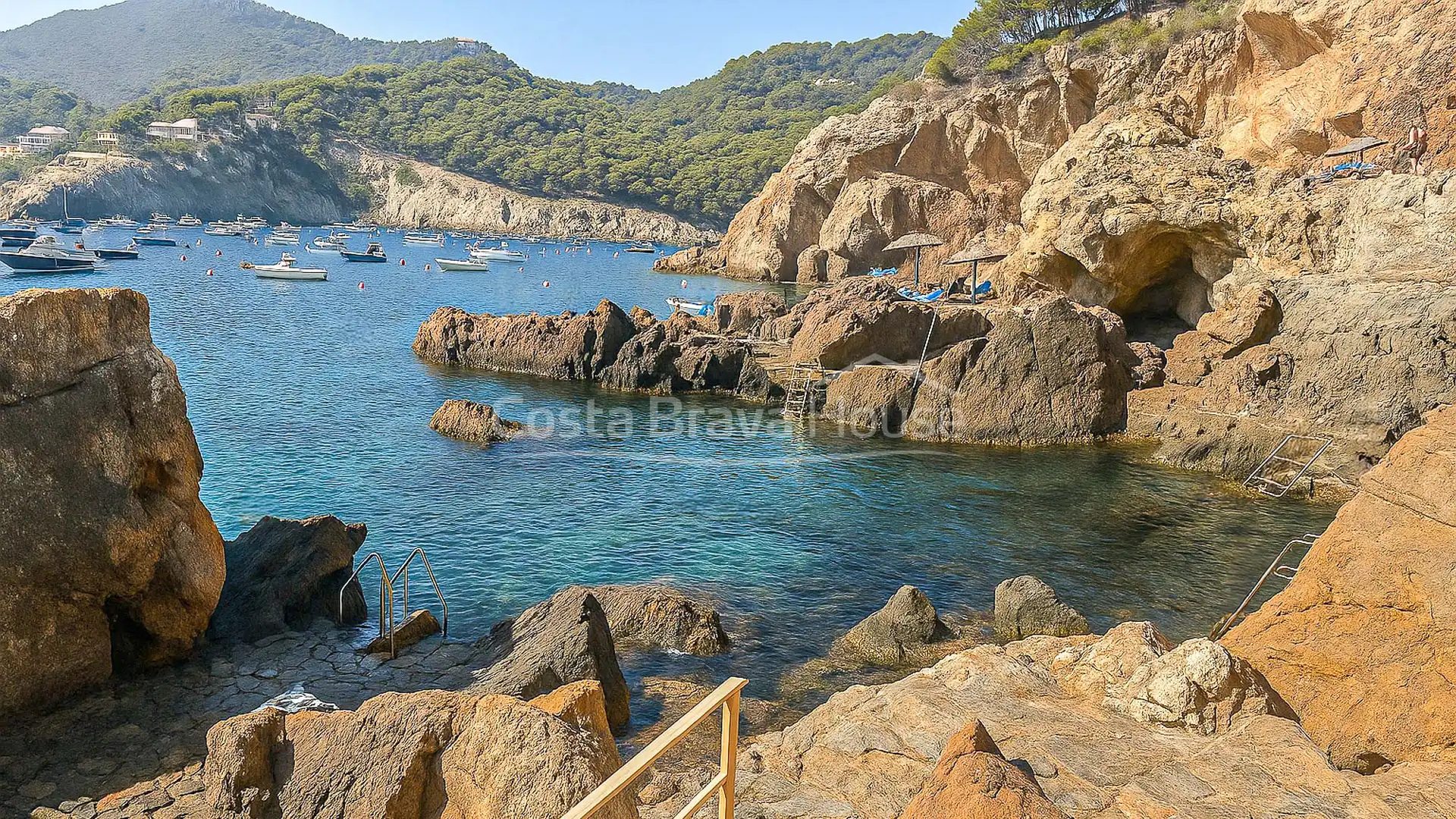 Wohnungen zum Verkauf in Begur mit Klimaanlage, Parkett und Abstellraum