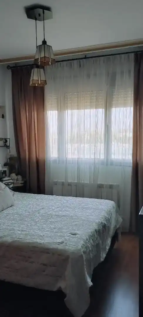 Dormitori de Pis en venda en Ciudad Real Capital amb Aire condicionat i Balcó