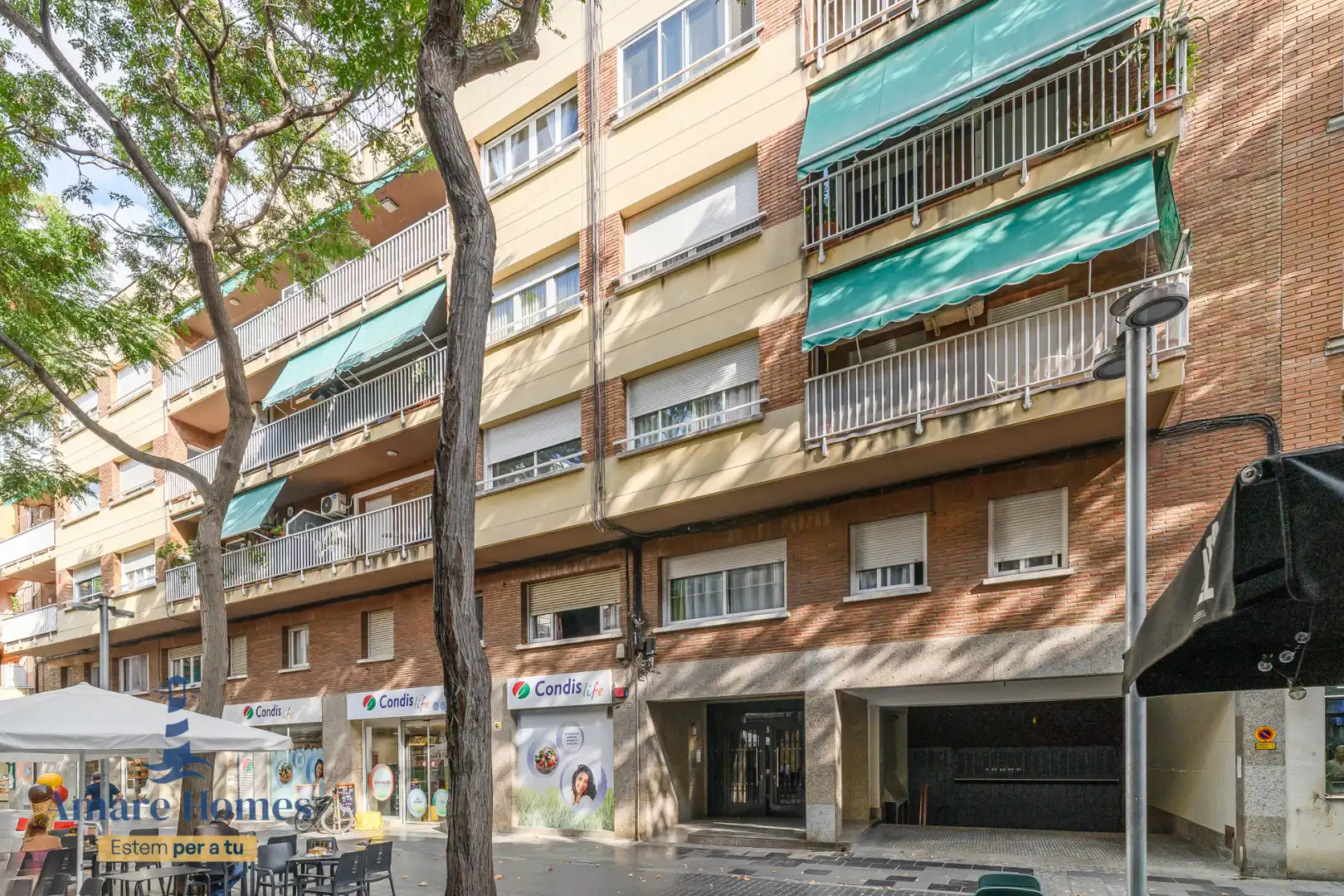 Vista exterior de Ático en venta en Castelldefels con Terraza y Horno