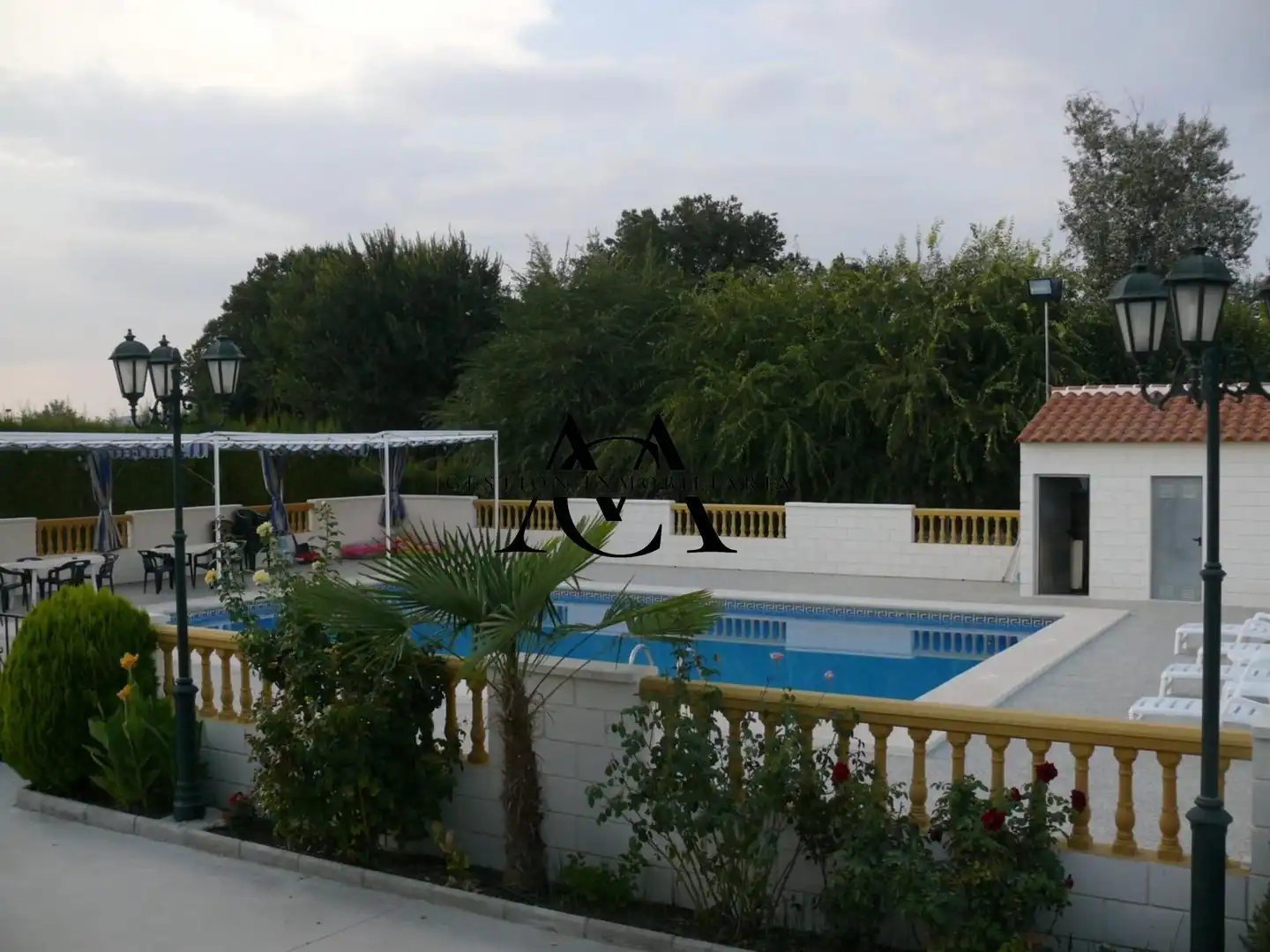 Schwimmbecken von Haus oder Chalet zum Verkauf in Lucena mit Terrasse