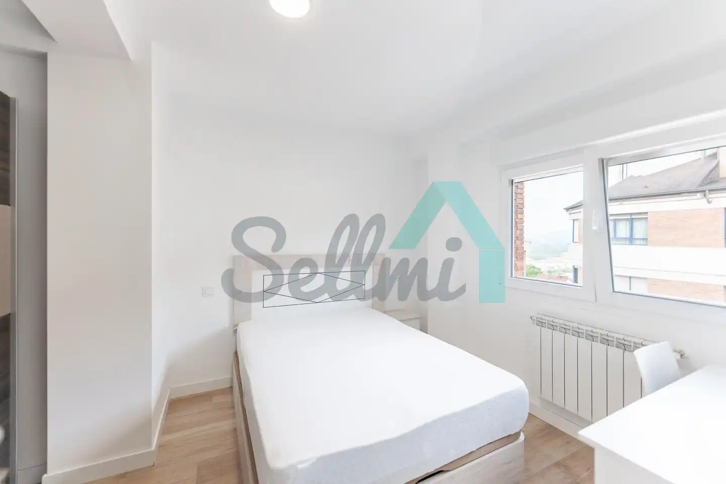 Schlafzimmer von Wohnung zur Miete in Oviedo  mit Heizung, Terrasse und Möbliert