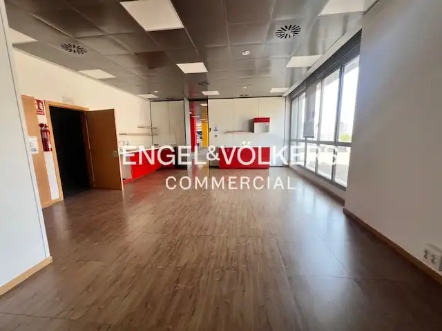 Oficina de lloguer en Sant Joan Despí amb Aire condicionat