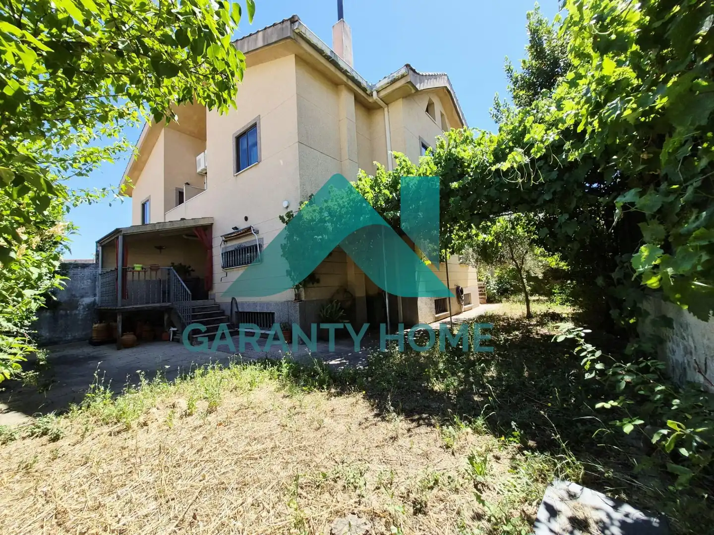 Houses for sale in Cáceres  with Air Conditioner, Heating and Private garden